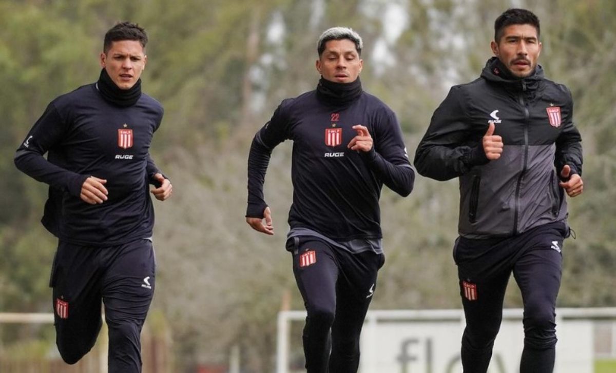 Guido Carrillo, Enzo Pérez y Luciano Lollo en el entrenamiento de Estudiantes. Guido Carrillo, Enzo Pérez y Luciano Lollo en el entrenamiento de Estudiantes.