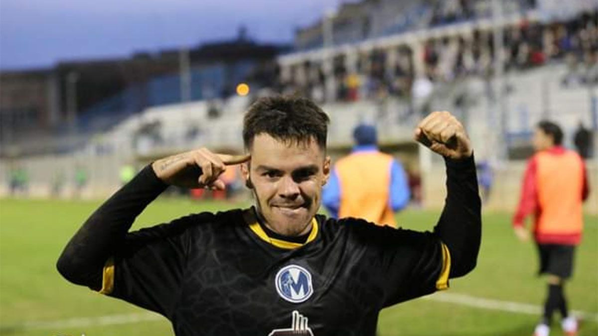 Mauro Cerutti está feliz porque fue campeón en el ascenso de Italia.