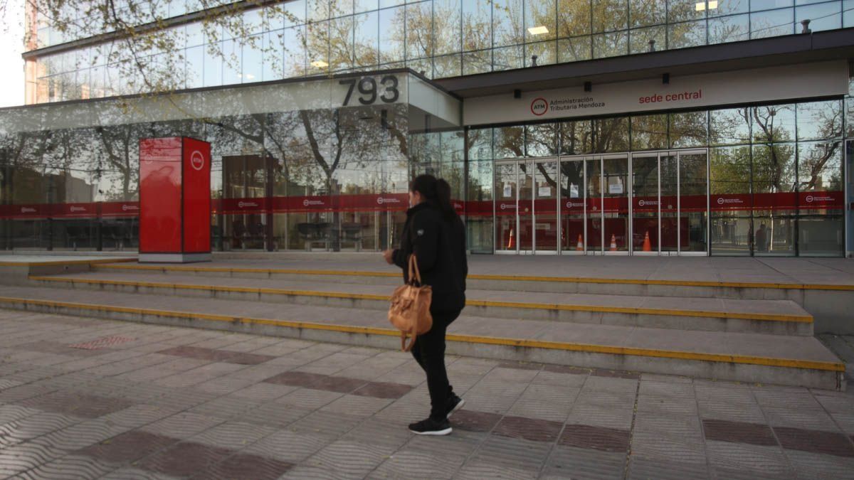 Compró un auto híbrido y no tuvo la rebaja impositiva