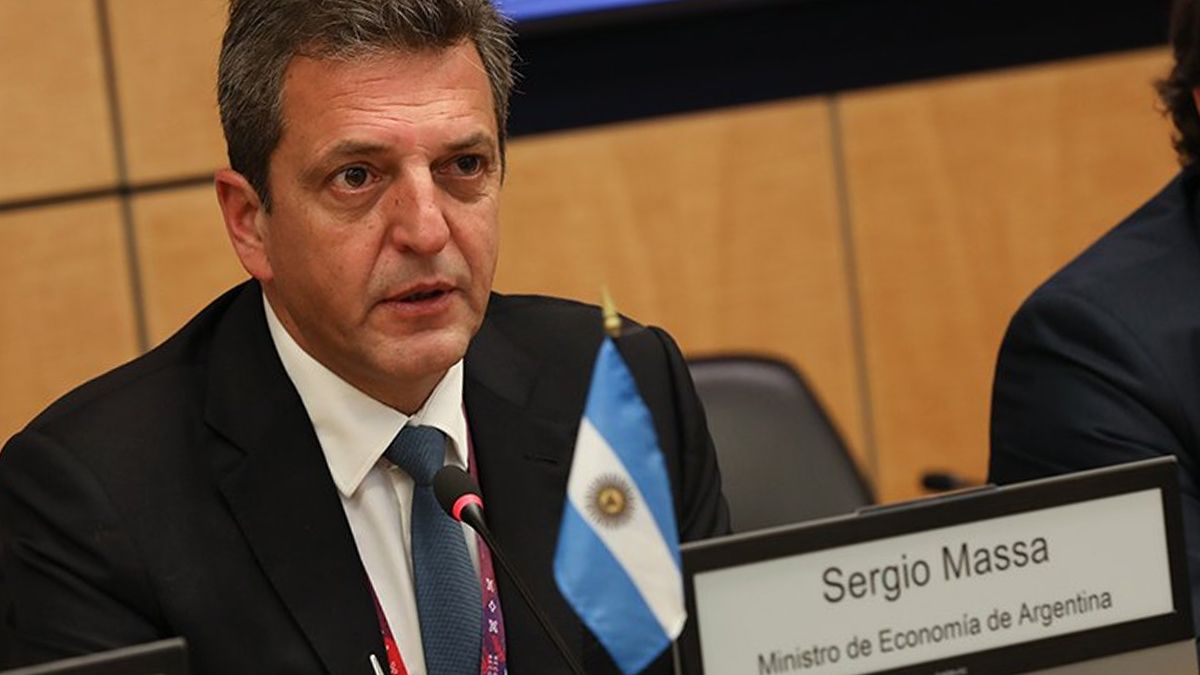 El ministro de Economía, Sergio Massa renegoció la deuda con el Club de París.