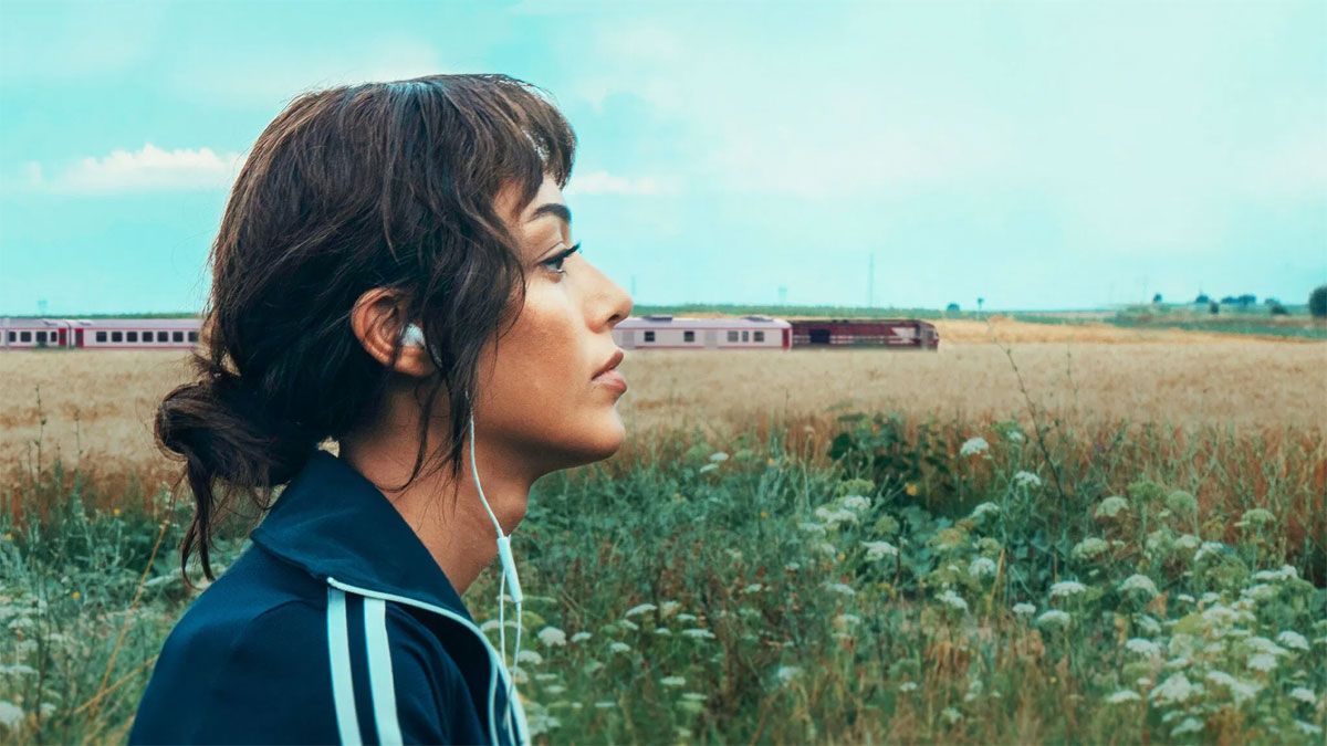 La actriz Dilan Çiçek Deniz interpreta a Leyla en esta película de Netflix. La actriz Dilan Çiçek Deniz interpreta a Leyla en esta película de Netflix.