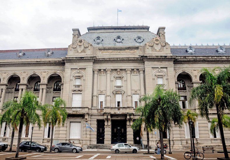 Luego de la oferta a los docentes, el resto de los gremios quiere renegociar la cláusula gatillo