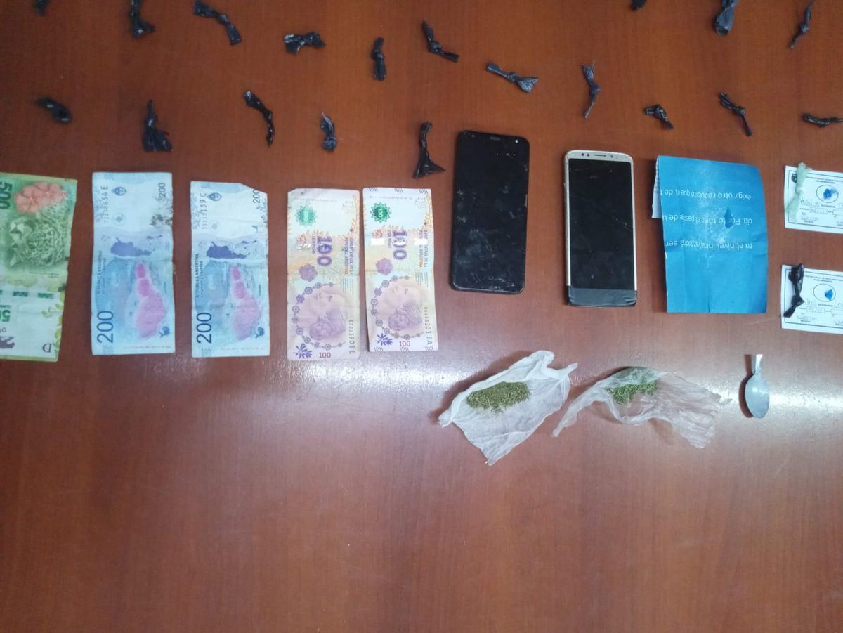 Parte de los elementos secuestrados. Parte de los elementos secuestrados.