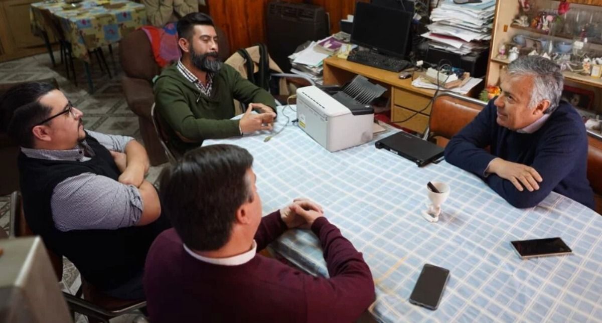 Cornejo y López dialogaron con referentes de Tunuyán.