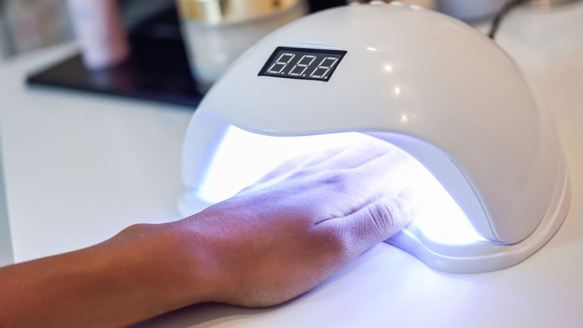 Científicos del Conicet aseguran que la exposición continua a lámparas de rayos UV puede causar cáncer de piel. Científicos del Conicet aseguran que la exposición continua a lámparas de rayos UV puede causar cáncer de piel.