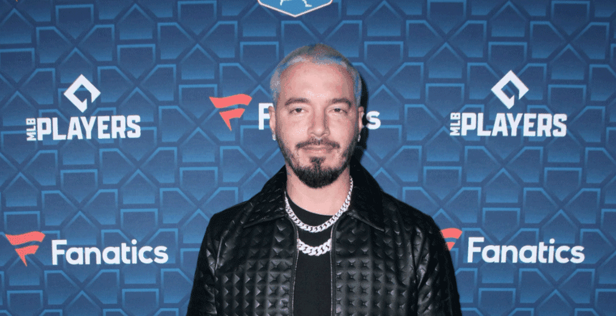 Escándalo. Acusaron a J Balvin de misógino por ignorar a Shakira.