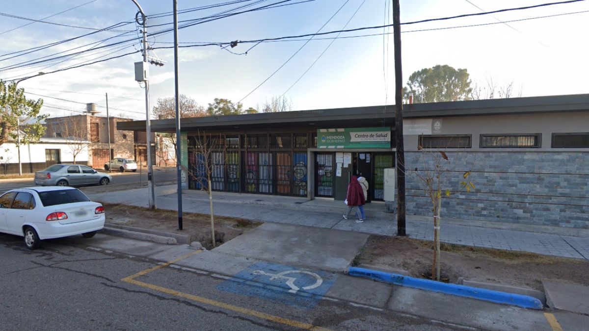 Este centro de salud de San José, Guaymallén, es el único lugar donde se puede vacunar contra la fiebre amarilla en el Gran Mendoza.