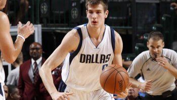 Brussino cumplió en la derrota de Dallas ante los Knicks