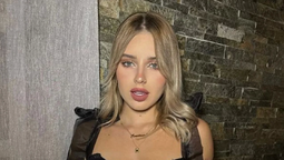 Coti Romero le copia el silver look a Pampita y arrasa con su vestidito al ras más audaz