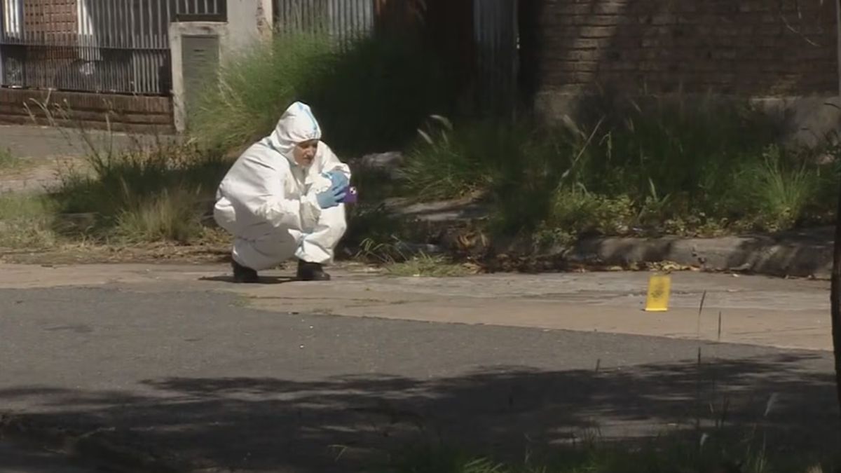 Los peritos realizaban en las últimas horas distintas mediciones y recolectaban pruebas para avanzar en la investigación. Los peritos realizaban en las últimas horas distintas mediciones y recolectaban pruebas para avanzar en la investigación.