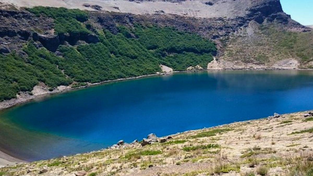 El pueblo también ofrece lagunas a sus visitantes. El pueblo también ofrece lagunas a sus visitantes.