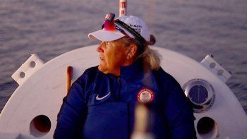 Macabro hallazgo: encontraron muerta a remera, atada al bote