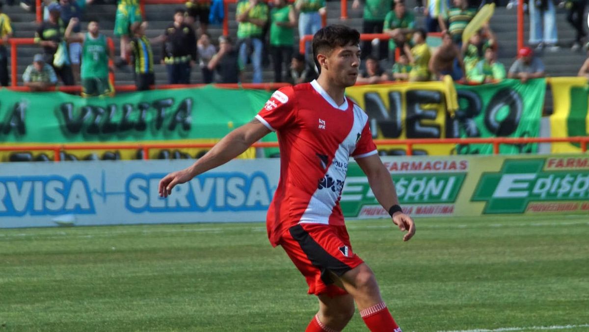 Felipe Coronel trasmite mucha seguridad en el fondo del Deportivo Maipú. Felipe Coronel trasmite mucha seguridad en el fondo del Deportivo Maipú.