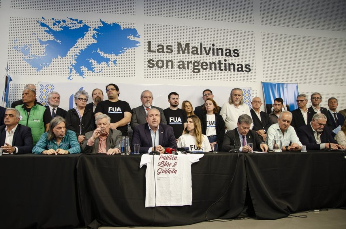 La reunión del Consejo Interuniversitario Nacional fue en Buenos Aires.