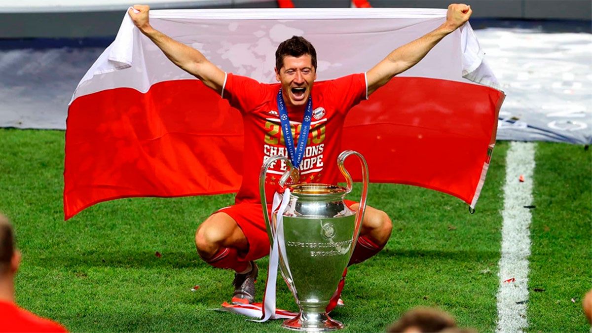 Lewandowski afirmó que debería ganar el Balón de Oro, premio suspendido este año por la pandemia