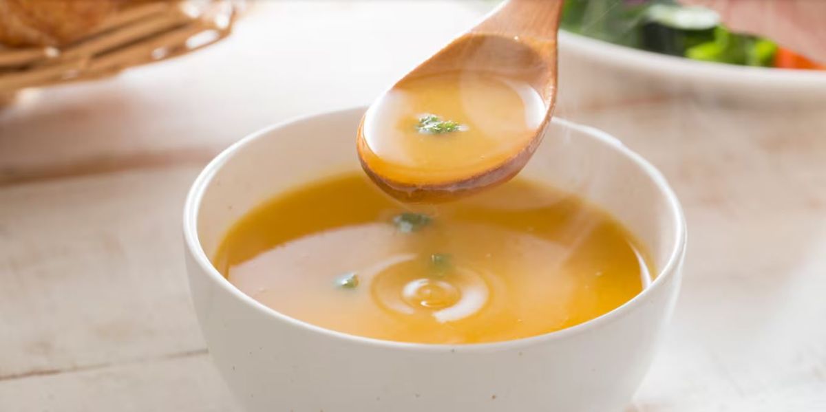 Beneficio de tomar sopa de cebolla. Beneficio de tomar sopa de cebolla.