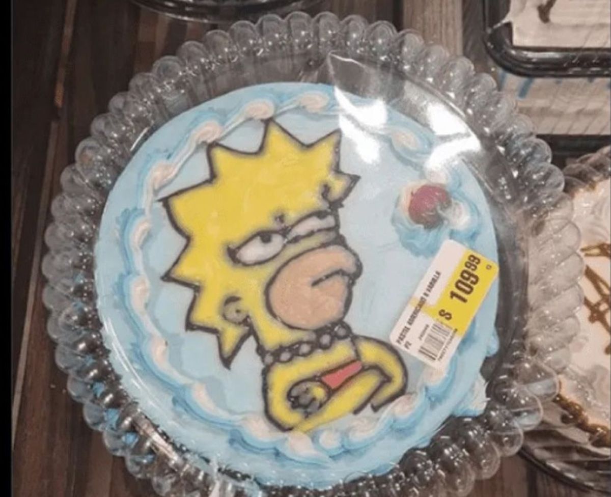 ¿Qué le mandaron? Pidió una torta de Lisa Simpson y le mandaron algo desastroso.