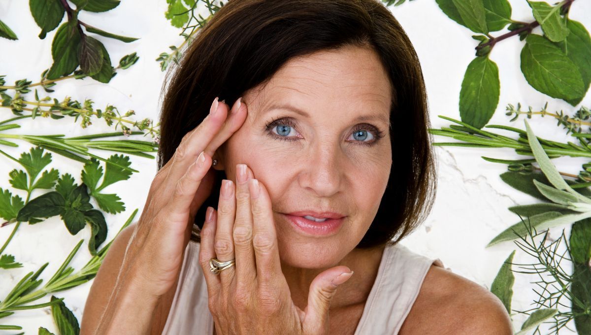 La hierba aromática que le aporta colágeno a la piel y reduce las arrugas