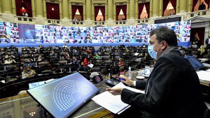 Diputados debaten el proyecto con modificaciones en el impuesto a las Ganancias impulsado por Sergio Massa.