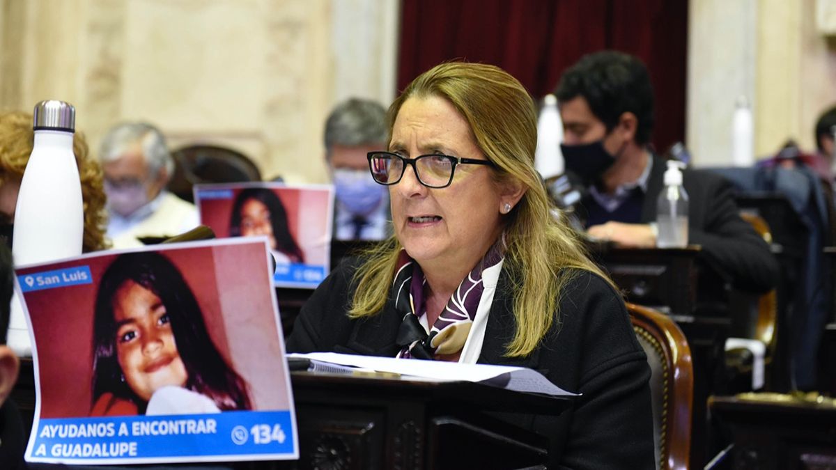 Pfizer: Najul mostró su enojo por la demora en la compra de vacunas