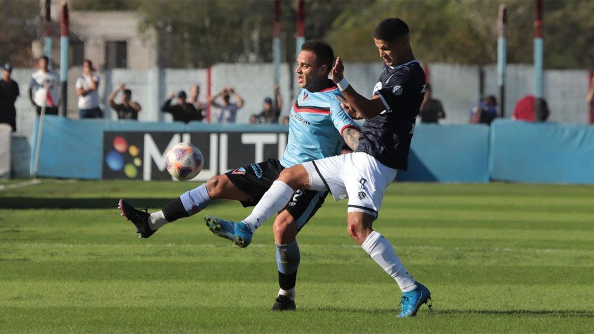 Independiente Rivadavia empató sin goles con Brown, en Adrogué.