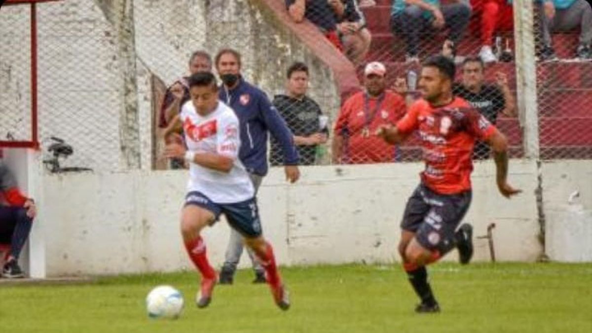Huracán Las Heras empató y quedó afuera del Reducido