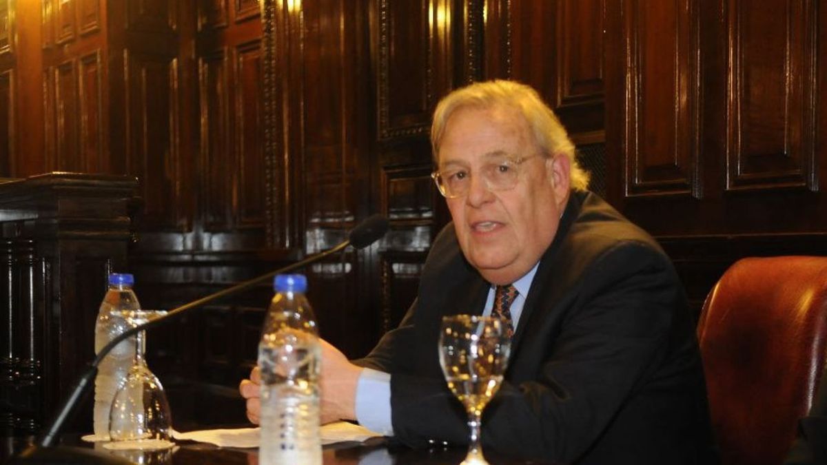 Lucas Palacios, uno de los pibes del fiscal Strassera, del Juicio a las Juntas Militares y de la película Argentina, 1985, hablará en Mendoza de aquella experiencia judicial histórica.