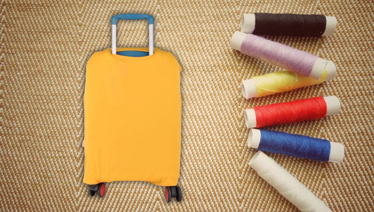Cuida tu valija de los golpes: cómo coser una funda de tela en casa y con un truco