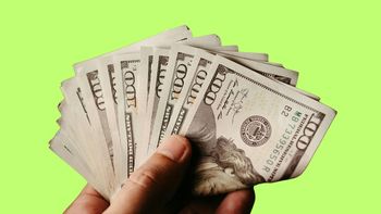 El dólar oficial subió hasta $1.500 y el blue volvió a ser el más barato El dólar oficial subió hasta $1.500 y el blue volvió a ser el más barato