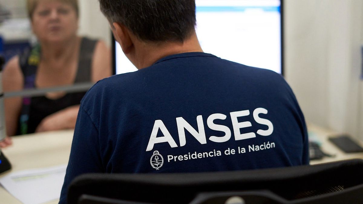 Anses Quiénes Cobran Este Lunes 3 De Abril De 2023