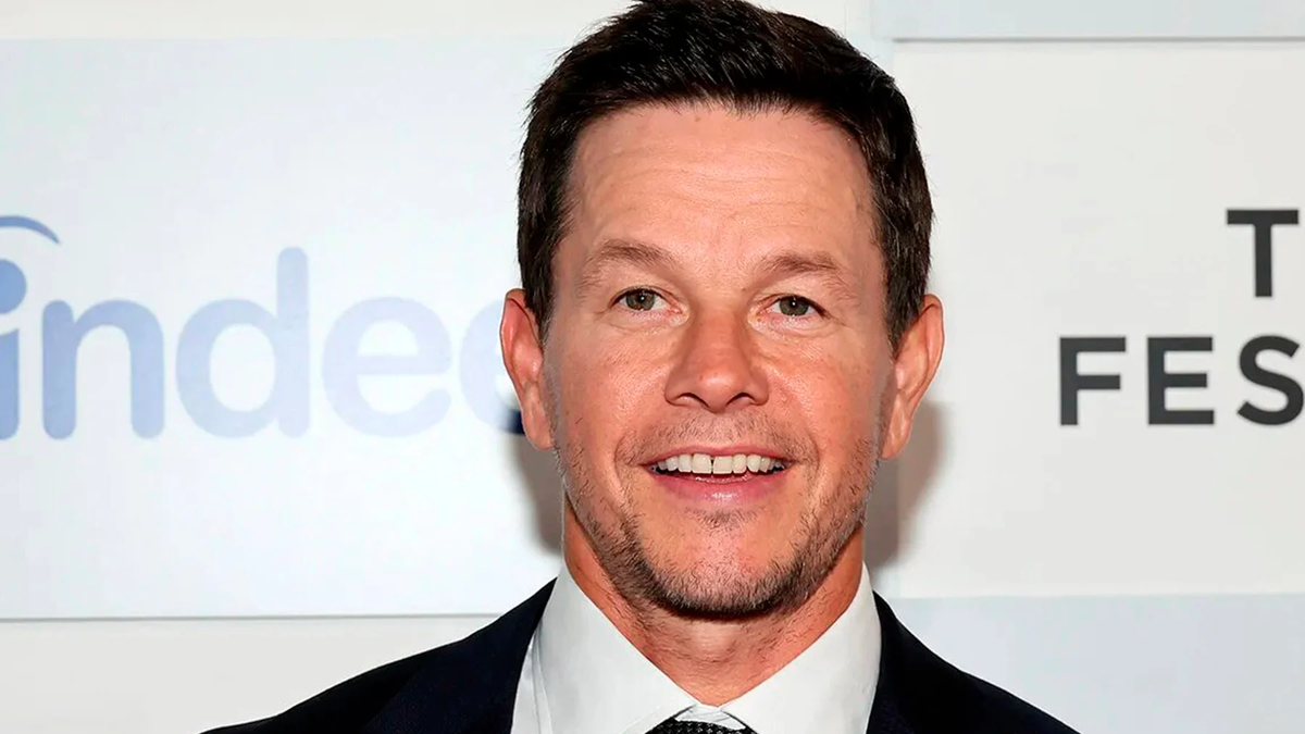 Mark Wahlberg brilla en una impactante película de acción basada en hechos reales