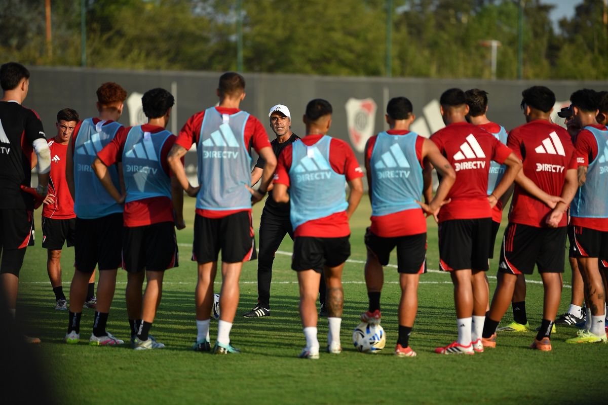 Marcelo Escudero es el técnico interino de River.