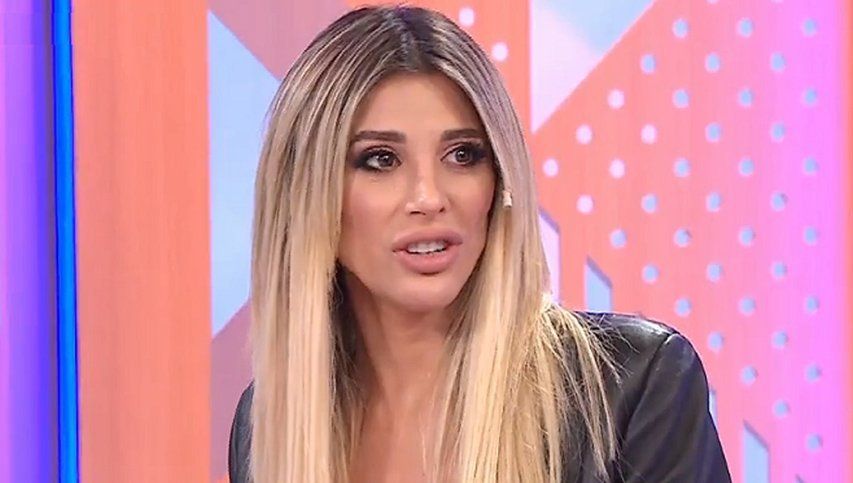 Stefy Xipolitakis escrachó a Cristian Castro: Dicen que tiene olor a pata y hongos en los pies