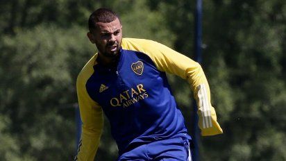 Edwin Cardona se entró con normalidad y podría juagr ante River.