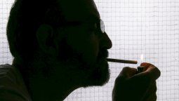 En Buenos Aires quieren multar a quienes tiren las colillas de cigarrillos