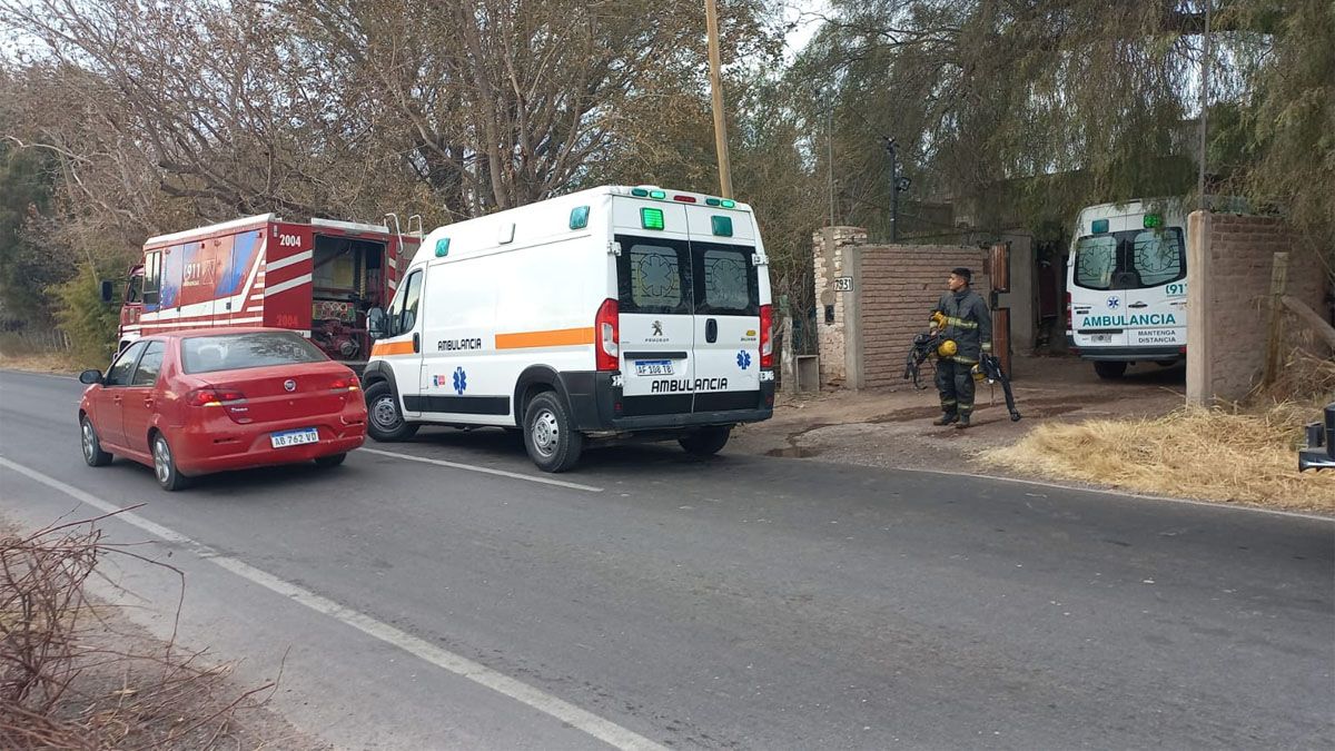 Alejandro Andrés Alfaro, de 38 años, fue reanimada por médicos del Servicio de Emergencias Coordinado, quienes confirmaron su muerte. Fue después de un incendio en su casa de Las Heras.
