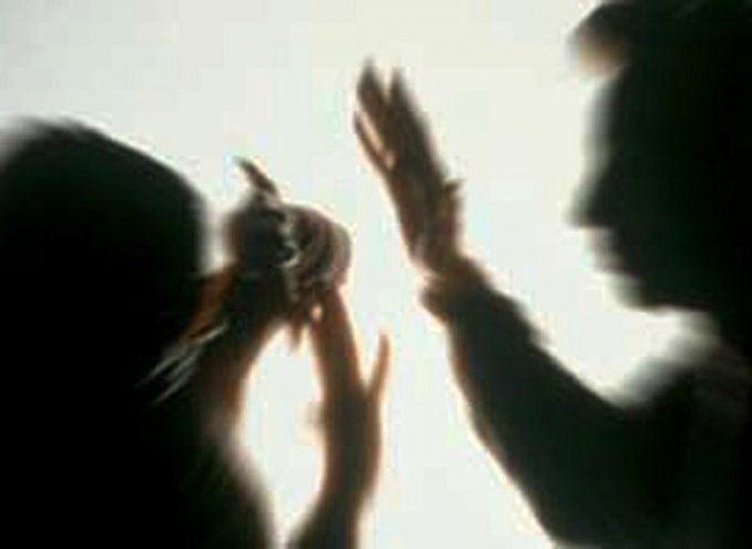 Discutió con su mujer y la mató con una maza de albañil: quedó detenido
