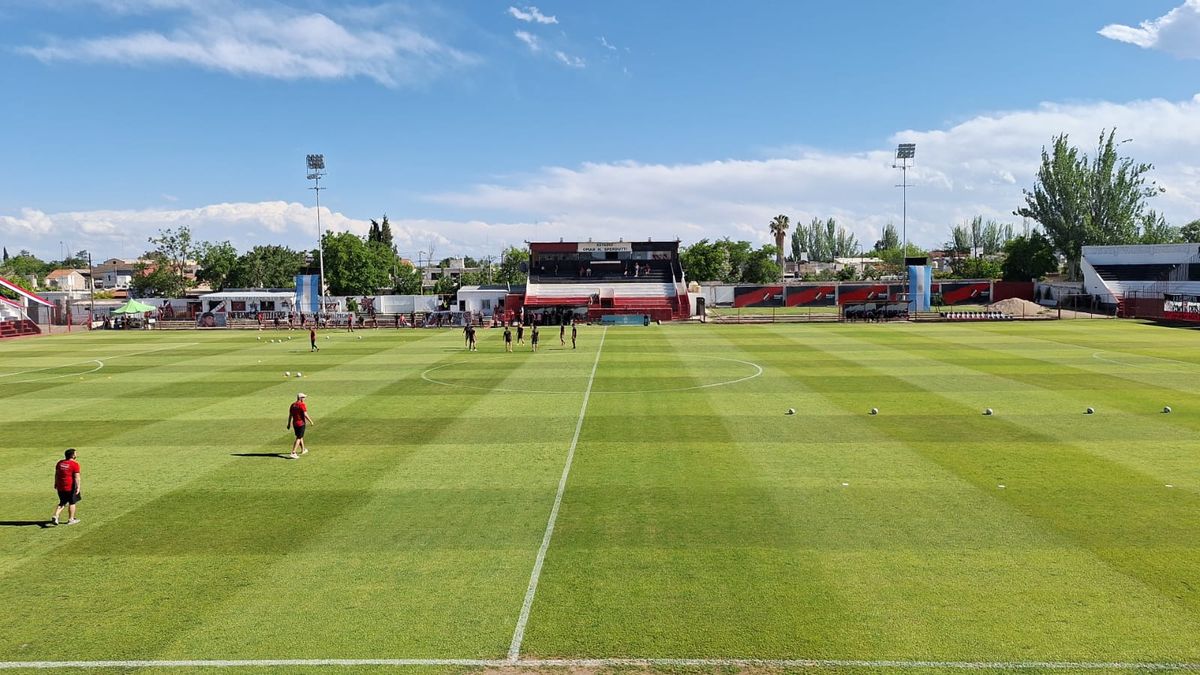 Deportivo Maipú se juega todo de local contra Talleres de Remedios de Escalada