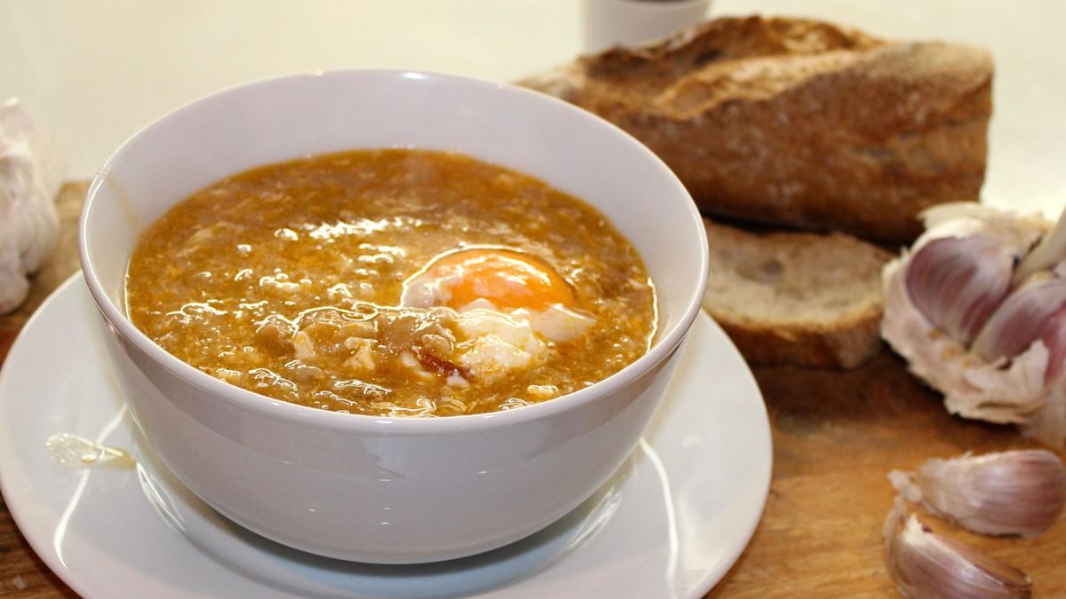 El ajo es el ingrediente principal de la receta de sopa castellana. Foto: gentileza elnacional.