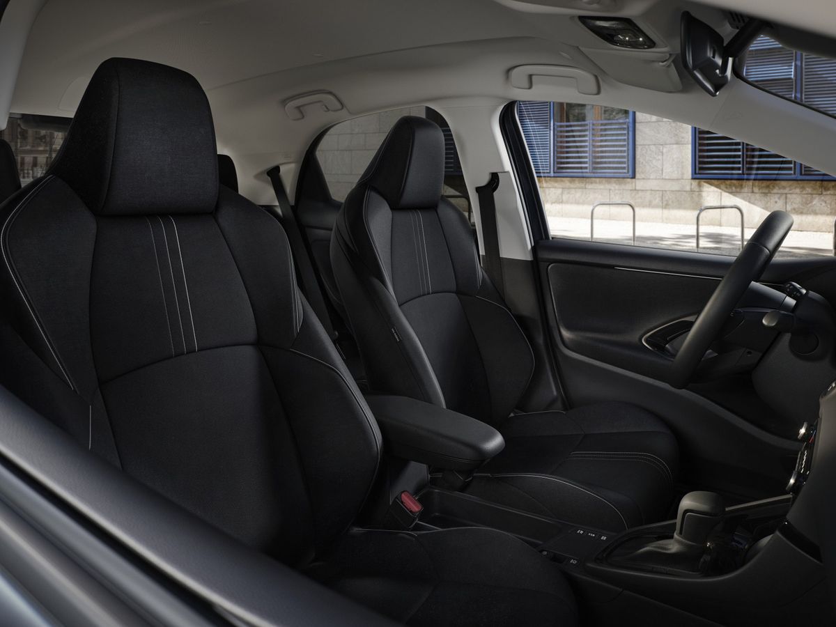 El interior trae confort y tecnolog&iacute;a.