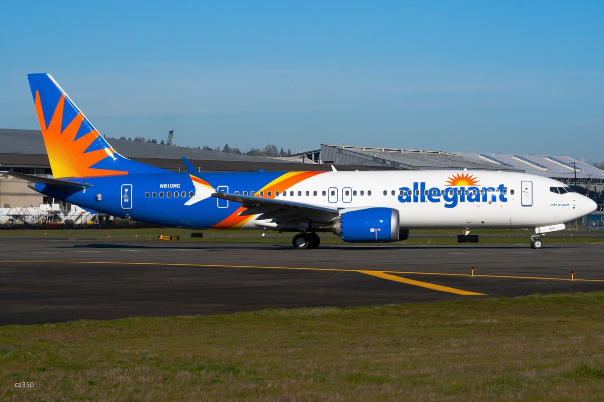 Allegiant Air es una aerolínea low cost de Estados Unidos. Allegiant Air es una aerolínea low cost de Estados Unidos.