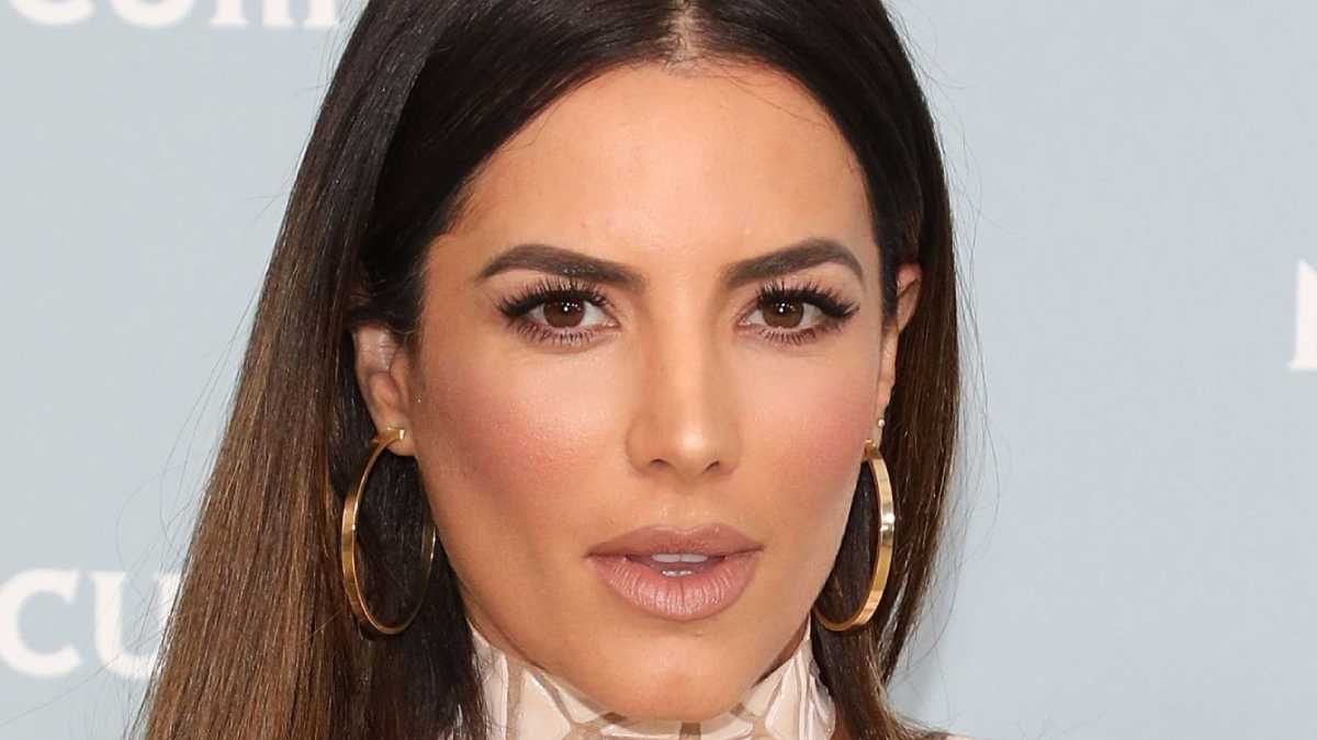 Gaby Espino protagoniza la serie Jugar con fuego en Netflix. Foto: Getty images.