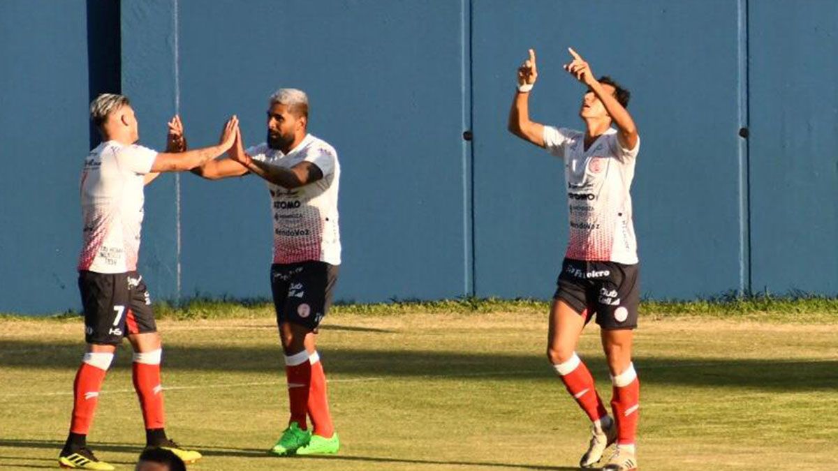 Maxi Herrera busca darle una alegría a los hinchas del Globo