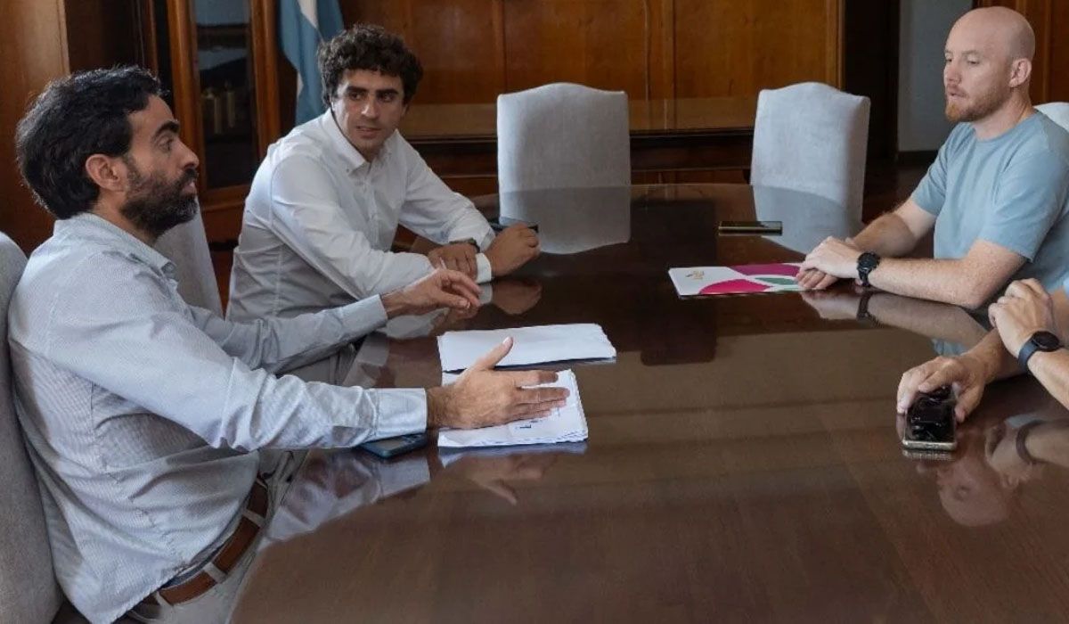 La reunión de los ministros Mema y Fayad con el intendente Allasino. 