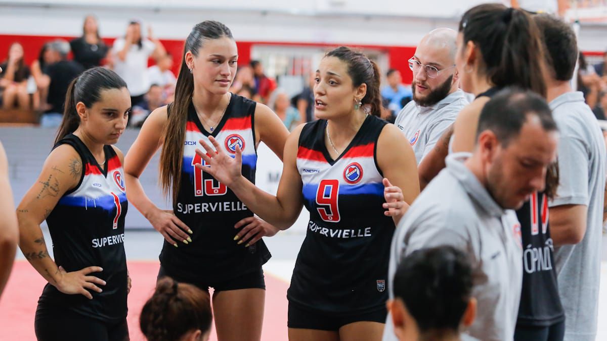 Club General San Martín sufrió un traspié en la segunda ronda de la Liga Nacional Femenina de Vóley