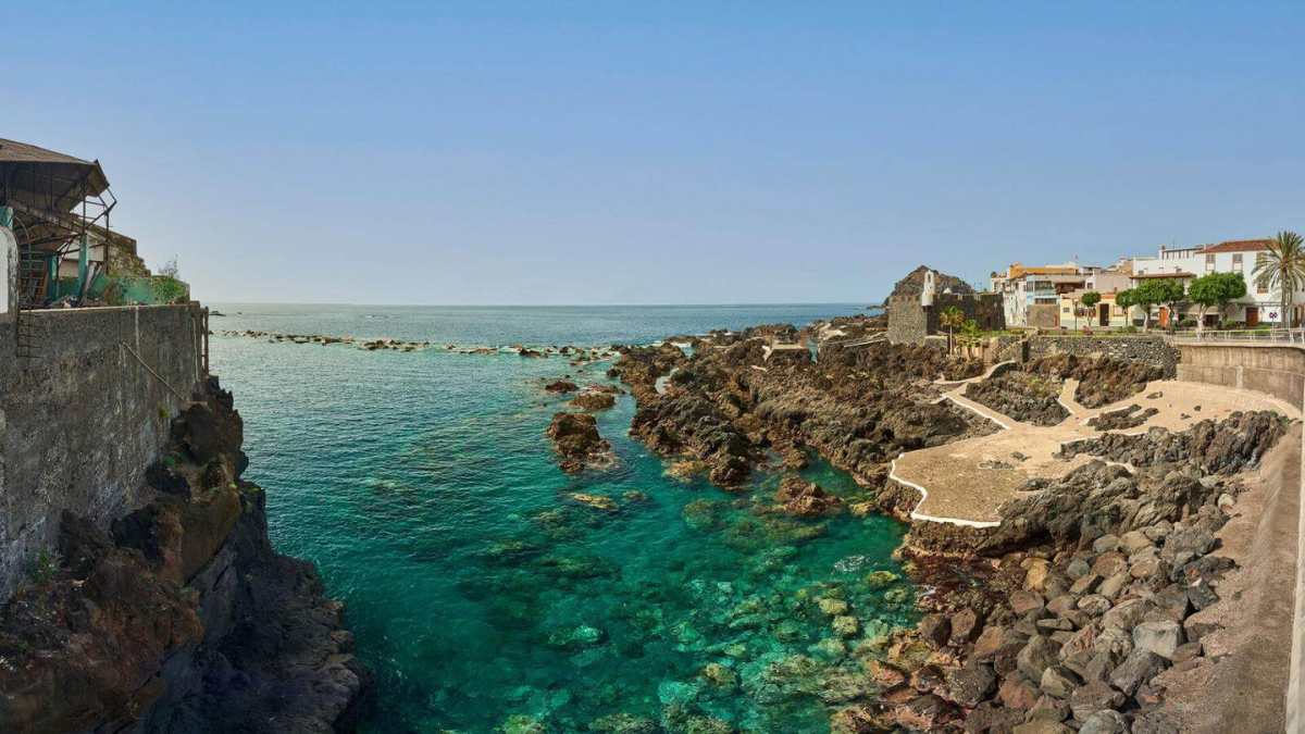 Este pequeño pueblo pesquero resurgió de las cenizas y se convirtió en uno de los sitios más encantadores de España. Este pequeño pueblo pesquero resurgió de las cenizas y se convirtió en uno de los sitios más encantadores de España.