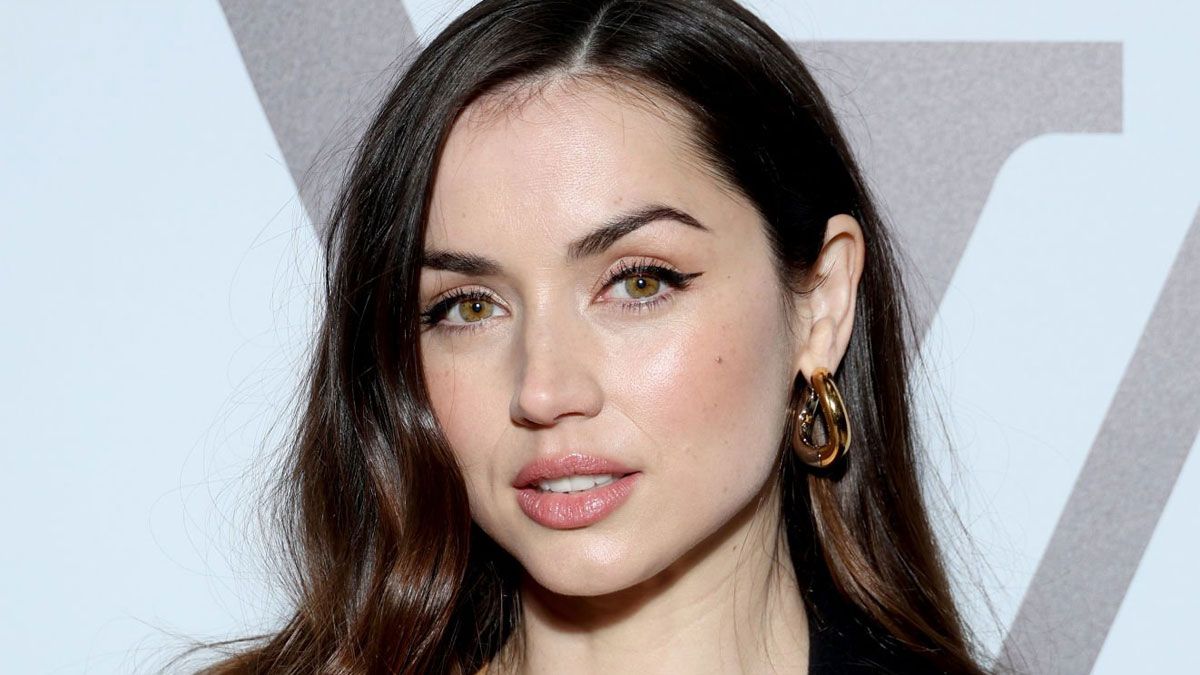 Netflix y una película subida de tono con Ana de Armas que arrasa en el  ranking mundial