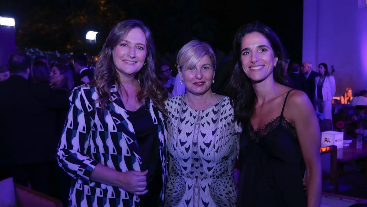 Periodistas porteñas que dijeron presente: Carmela Bárbaro, Romina Menguel y María Eugenia Duffard. Periodistas porteñas que dijeron presente: Carmela Bárbaro, Romina Menguel y María Eugenia Duffard.