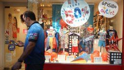 Aconsejan a los comercios abrir medio día el lunes y el martes