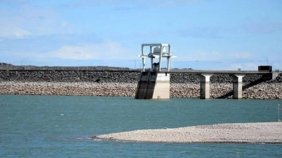 Vista parcial del dique El Carrizal.